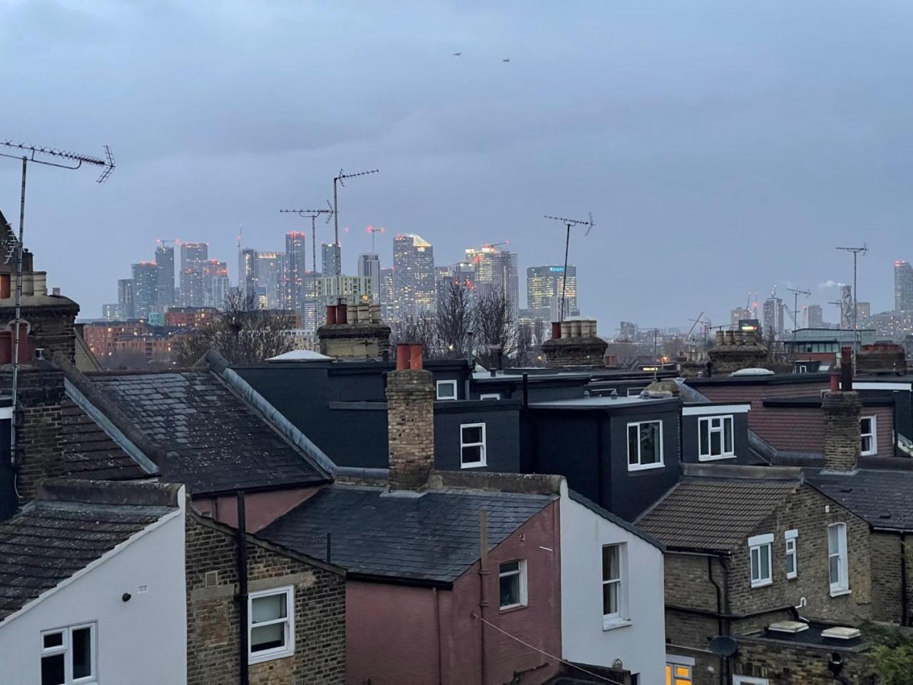 Home In Greenwich Near The O2 Лондон Экстерьер фото